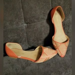 Restricted - pointy flats - 6.5